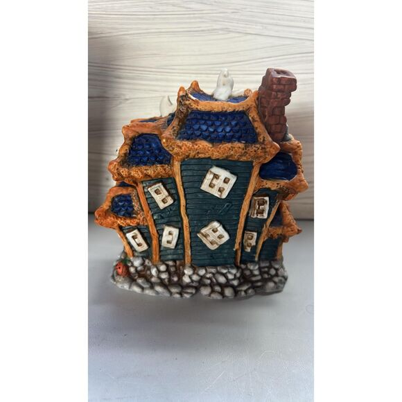 Vintage 2000 Spooky Hollow Halloween Porcelain House Cinema No Cord - Picture 2 of 9